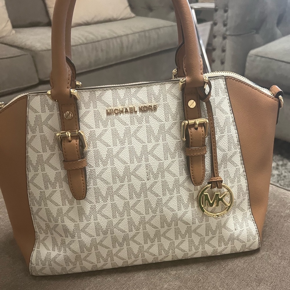 Michael Kors purse
